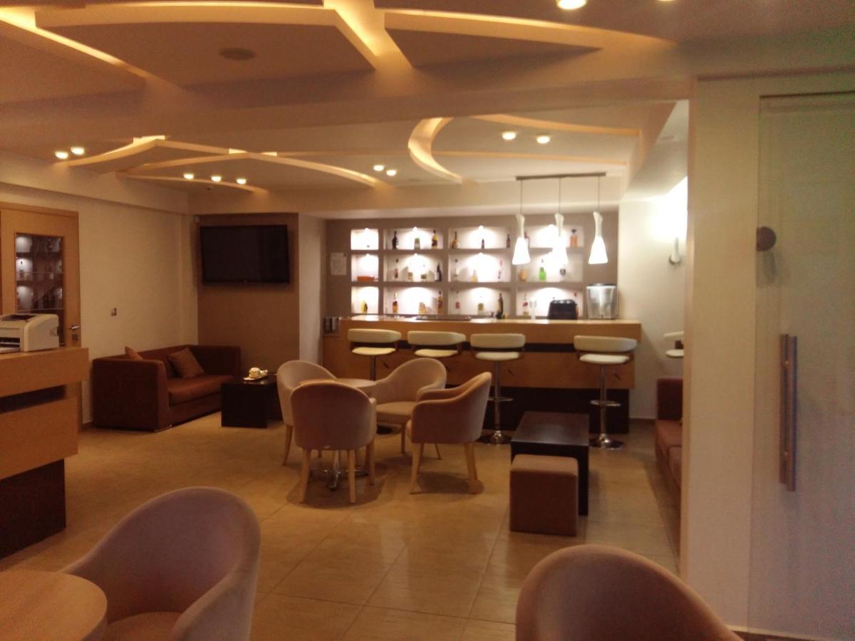 Siros Hotel Leptokaryá Buitenkant foto
